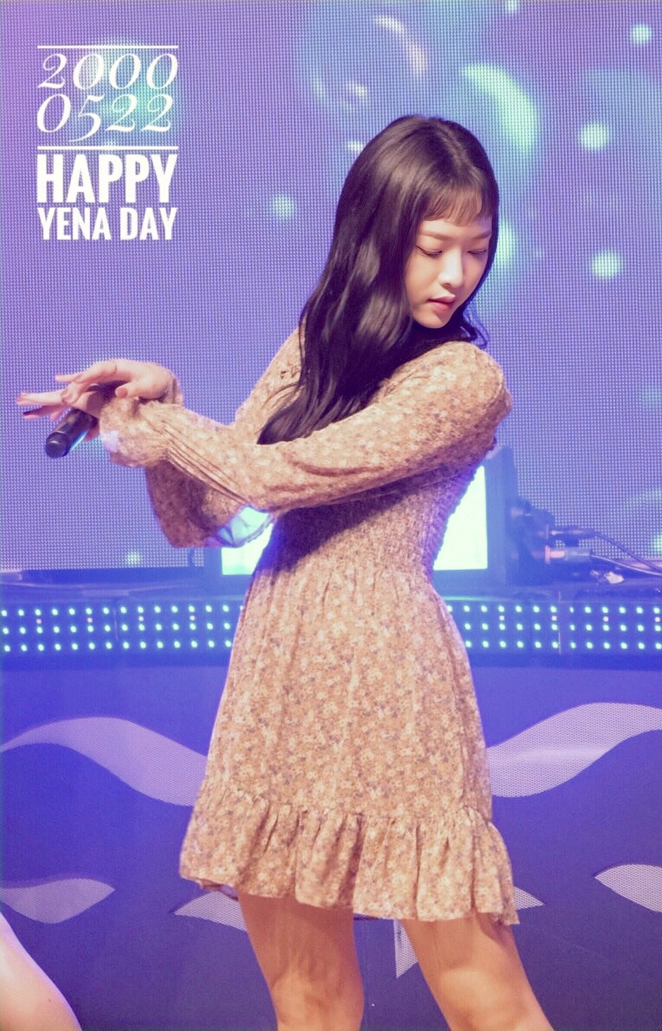 EYjMptPU0AEqTLJ.jpg:orig