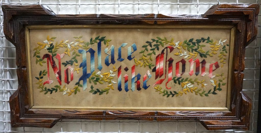 PeoriaMuseum's tweet photo. Enjoy this beautiful hand-stitched piece from our Museum collection, "There's No Place Like Home." 🏠
Caroline Glick
motto: There's No Place Like Home, 2008.40
20th century
hand-stitched wool thread on paper
Gift of Merle and Barbara Glick
#MuseumAtHome #VPRM #HomeSweetHome https://t.co/k8za9uY7ZV
