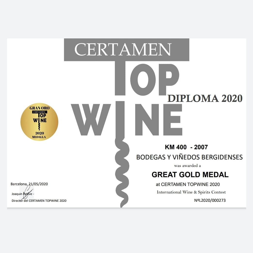Hola!! Nos acaban de llegar muy buenas noticias. KM 400 Gran Reserva ha conseguido la distinción Gran Oro en el Certamen <a href="/TOPWINE_ES/">TOPWINE</a>. Por su parte, Viña Garnelo (Godello 2019) ha logrado medalla de Oro. 🎉🎉🎉🎉🎉🎉🎉