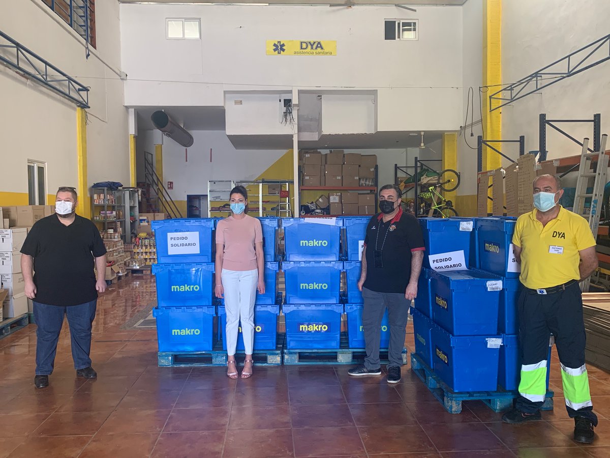 📦El Ayuntamiento agradece a la Gestora de Festejos la entrega de 1.700 kilos de #alimentos para los colectivos más desfavorecidos.

👉🏼Se han donado 400 kilos de comida en la Escuela de Hostelería de Elche y 1.300 kilos en el Banco de Alimentos.

Más ➡️bit.ly/36jrzMn