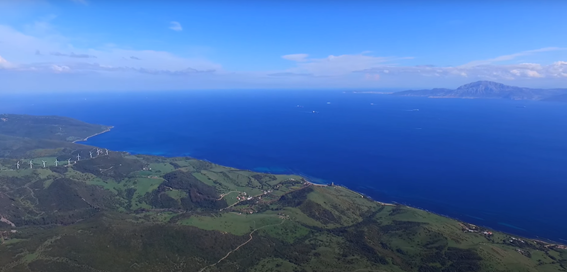 Los 14 km que separan dos mundos.
¿Por qué no hemos unido aún Europa y África?
Te lo cuento en este hilo: