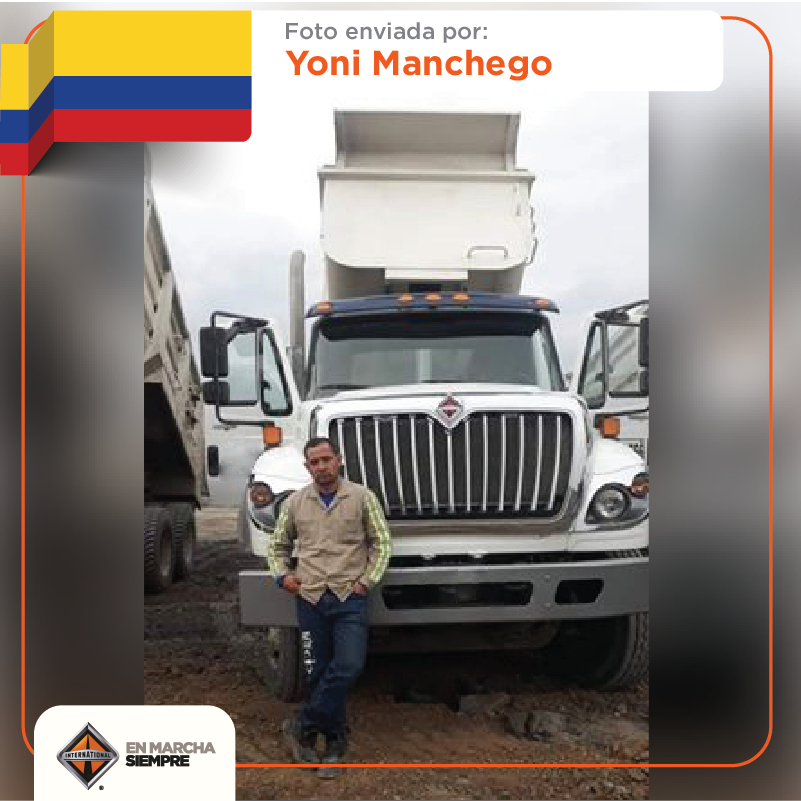 JuanRuedaInt's tweet photo. Cómo no posar orgulloso cuando se tiene semejante máquina apoyándolo a uno!! 🙌 #WorkStar
#EnMarchaSiempre #Trucks #CamionesInternational #International #VivaColombia #ColombiaTrucks https://t.co/Kp2tu84kjX