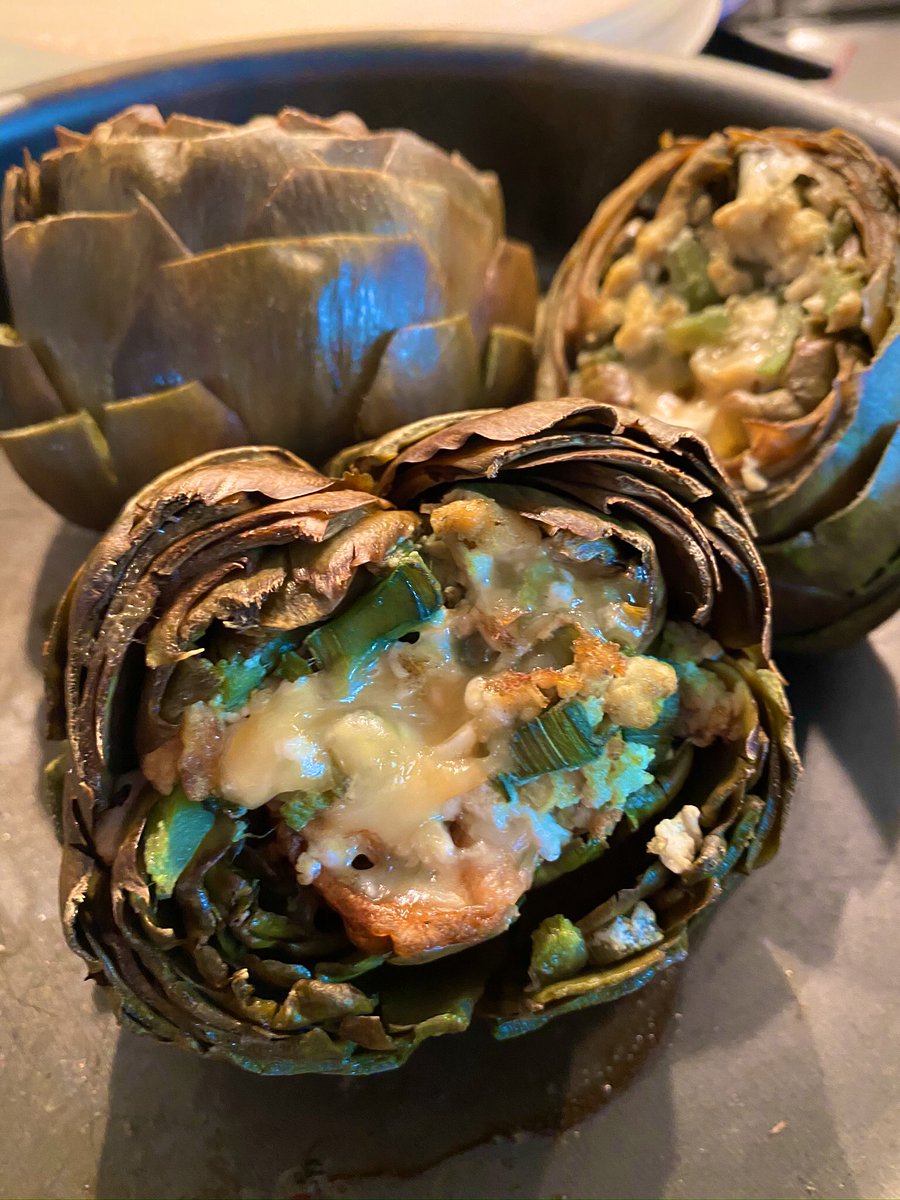 Stuffed #Artichokes for this Thursday's lunch! Do you like it? #21maggio #yummy #homemade