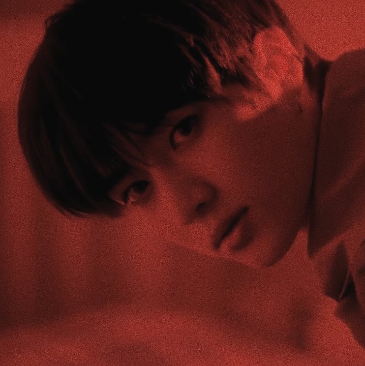 kyuandey's tweet photo. 약속했던 눌만의 something something
불꽃 속에서 넌 등을 돌리지
-
Our promised something something
You turn your back when the fire is burning 

#MOASD #PromiseToBeWithTXT #MOASelcaDay https://t.co/xI9RG29JhE