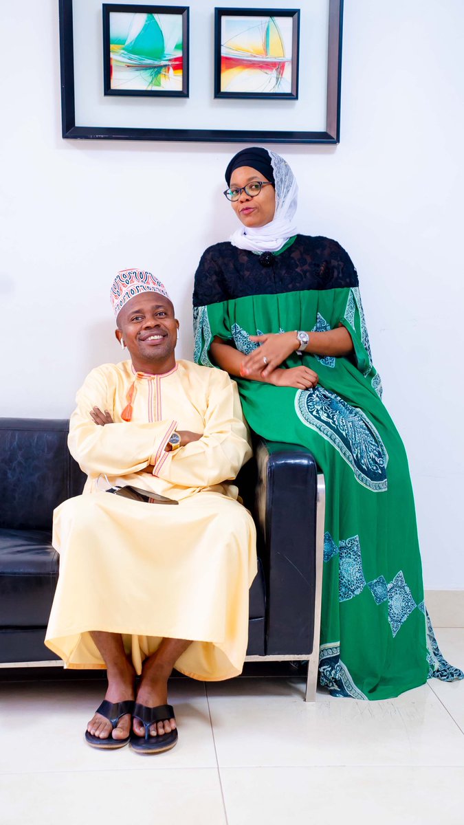 mshambuliaji's tweet photo. Ramadhan Maqboul kutoka kwa Kiungo Mkata shombo zote #Mwanaid Suleimain                                               Cc: Kanzu kutoka @kanzupoint https://t.co/YdZD4FJ7LF