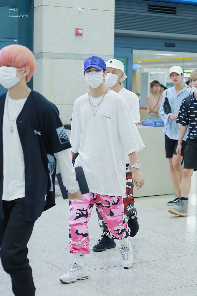 VICTON_CLOSET's tweet photo. 여기 사이트 둘어가시면 요 점박이 바지 깔별로 있어요!! https://t.co/IAZTxrF65m