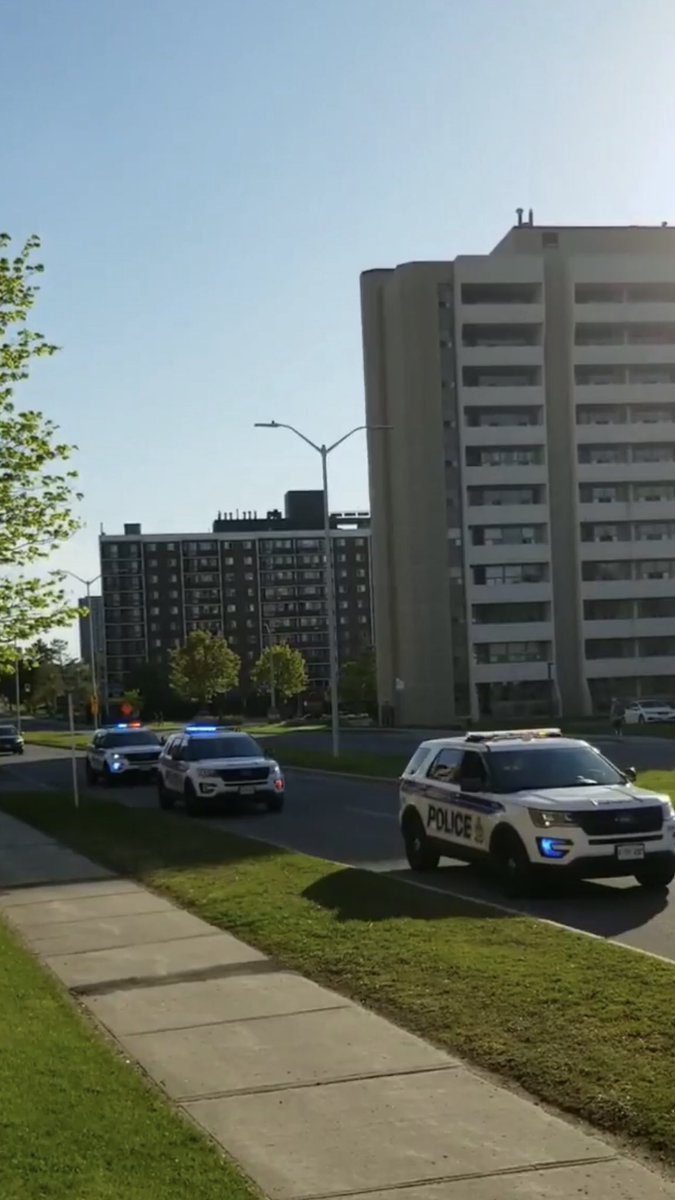 Every year, <a href="/OttawaPolice/">Ottawa Police</a> partners w/ <a href="/IDI_Ottawa/">IDI - Ottawa</a> to host a community Iftar event during Ramadan. This year, we were proud to assist IDI in providing meals &amp; showing support to staff &amp; residents @ Carlingview Manor. TY IDI for continuing to give back in the spirit of #Ramadan.