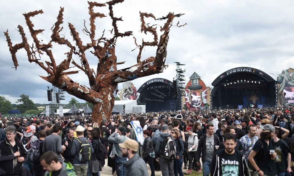 BFMTV's tweet photo. Coronavirus: le Hellfest récolte 195.000 euros pour le CHU de Nantes https://t.co/6sIP0qUJ9A https://t.co/70OtviHXu5