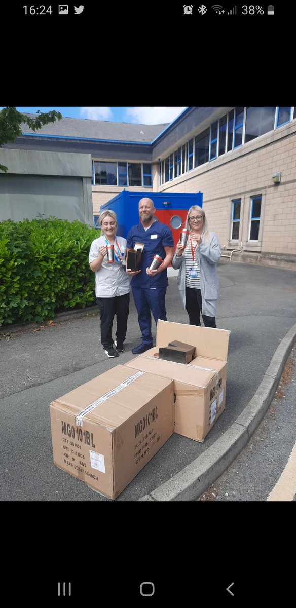 We have received an amazing gift  today 100 thermal mugs with' RLI superstars' on. Thank you so much we can now enjoy some hot or cold drinks while working. It means such a lot that people are still thinking of us 💗💗💗