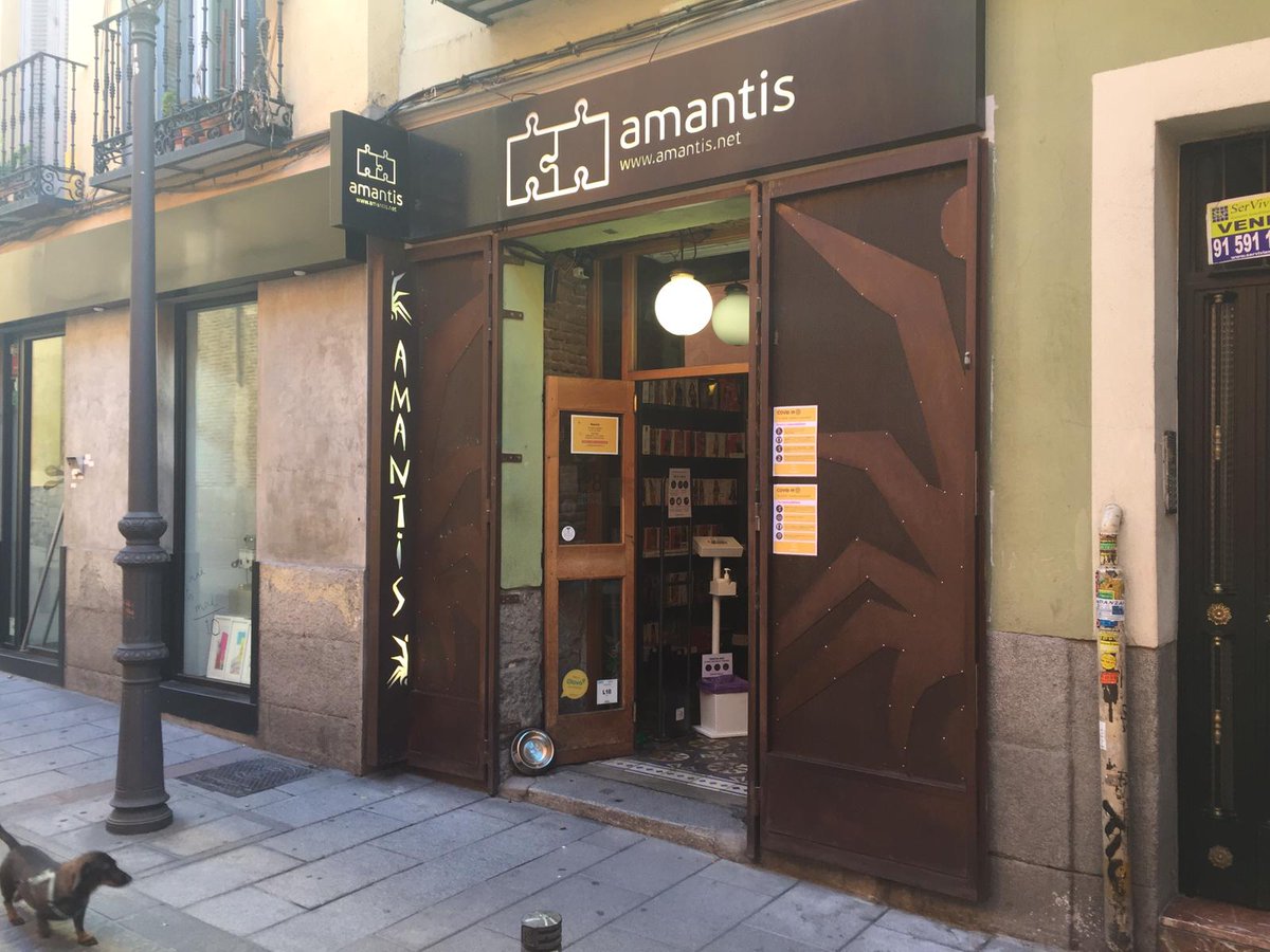 amantis_net's tweet photo. Queda inaugurada en la #NuevaNormalidad
#amantisChueca

¡Sed prudentes!
Venid con...
Mascarilla
Manos lavaditas
Y corazones ardientes
⬆️⬆️⬆️⬆️⬆️⬆️⬆️⬆️⬆️⬆️⬆️⬆️ https://t.co/wKuzrU0u8Y