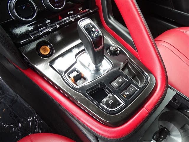 bilformidling's tweet image. Sikre deg din! Jaguar F-Type S | Eksklusiv og distingvert sportsbil, flotte linje, flott interiør - Exclusive - Det vil være få som har samme bil som deg: 380 hester som kommer svært tidlig, bilen har en kraftig SuperCharger. Velutstyrt, beste setene, epicbilformidling@gmail.com