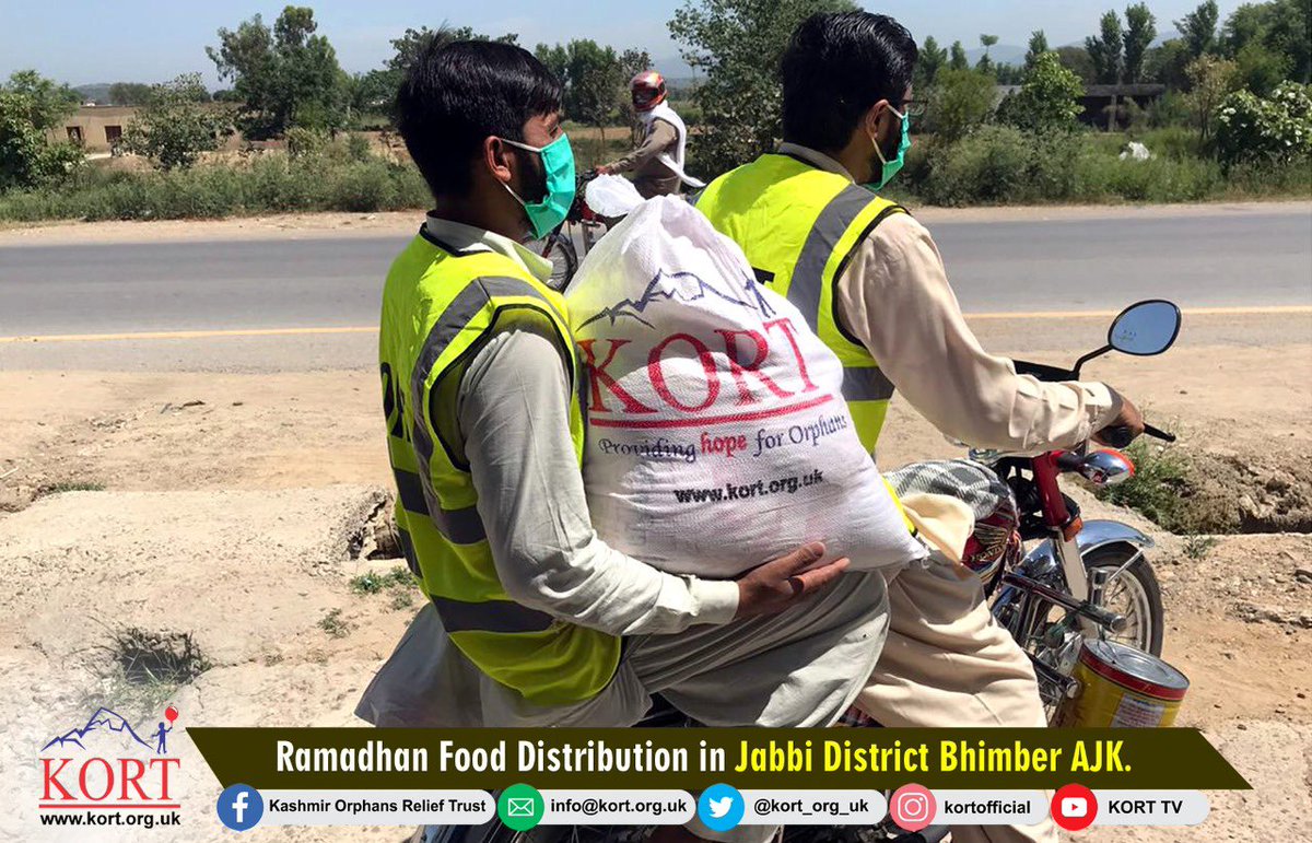 Kort_org_uk's tweet photo. Alhamdulliha..!
Distribution of monthly Ramadan food packs to the most needy and deserving families of Mirpur City and surrounding areas on daily basis.
#muskorteers #ramadhan #food #packs #distribution #city #ThursdayThoughts #RamadanMubarak #ramzan2020 https://t.co/h6LdOHFRLx