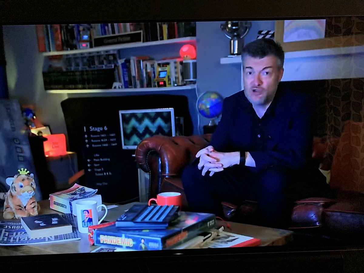 MIK33EY's tweet photo. @spectrum48k
๐๐ผ Whilst watching @charltonbrookerโs #AntiviralWipe I noticed that he has, what I believe to be ๐, a #ZXSinclair sitting on his coffee table. What I donโt know is if itโs in irony or as a mark of respect for it. ๐ฌโ๐ผ https://t.co/hFyGnIDddf