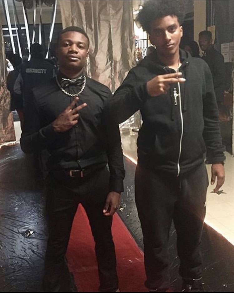 Yungbld001's tweet photo. My truest OG Bday was yesterday2️⃣3️⃣ Love you forever brother #freemula & btw if you don’t fwh FUCK YOU 💯 https://t.co/tJoDufZ4o1