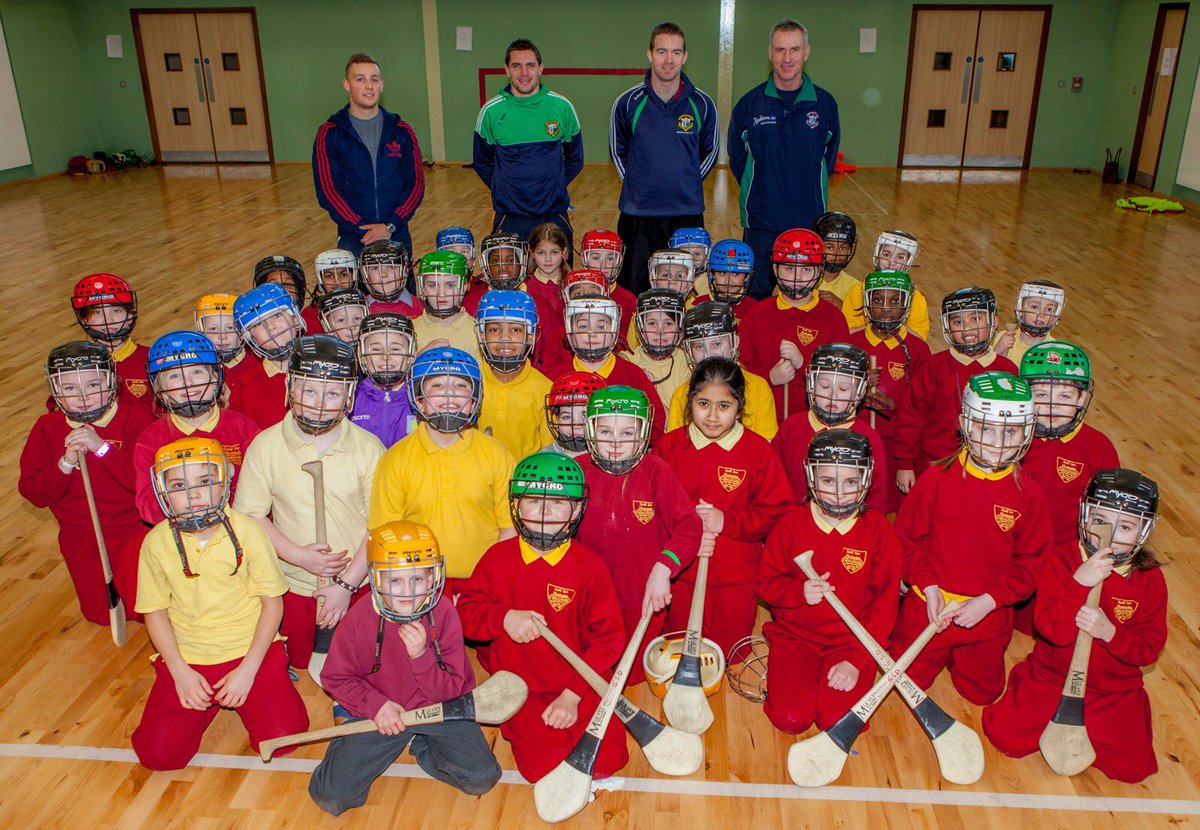 @MellowsCoaching schools blitz in Scoil San Phroinsias (Tirellan Heights National School) from 2014 with @TimmyHammersley @gwalsh1 Padraig Dolan and Ryan Mangan. #mellowsabú