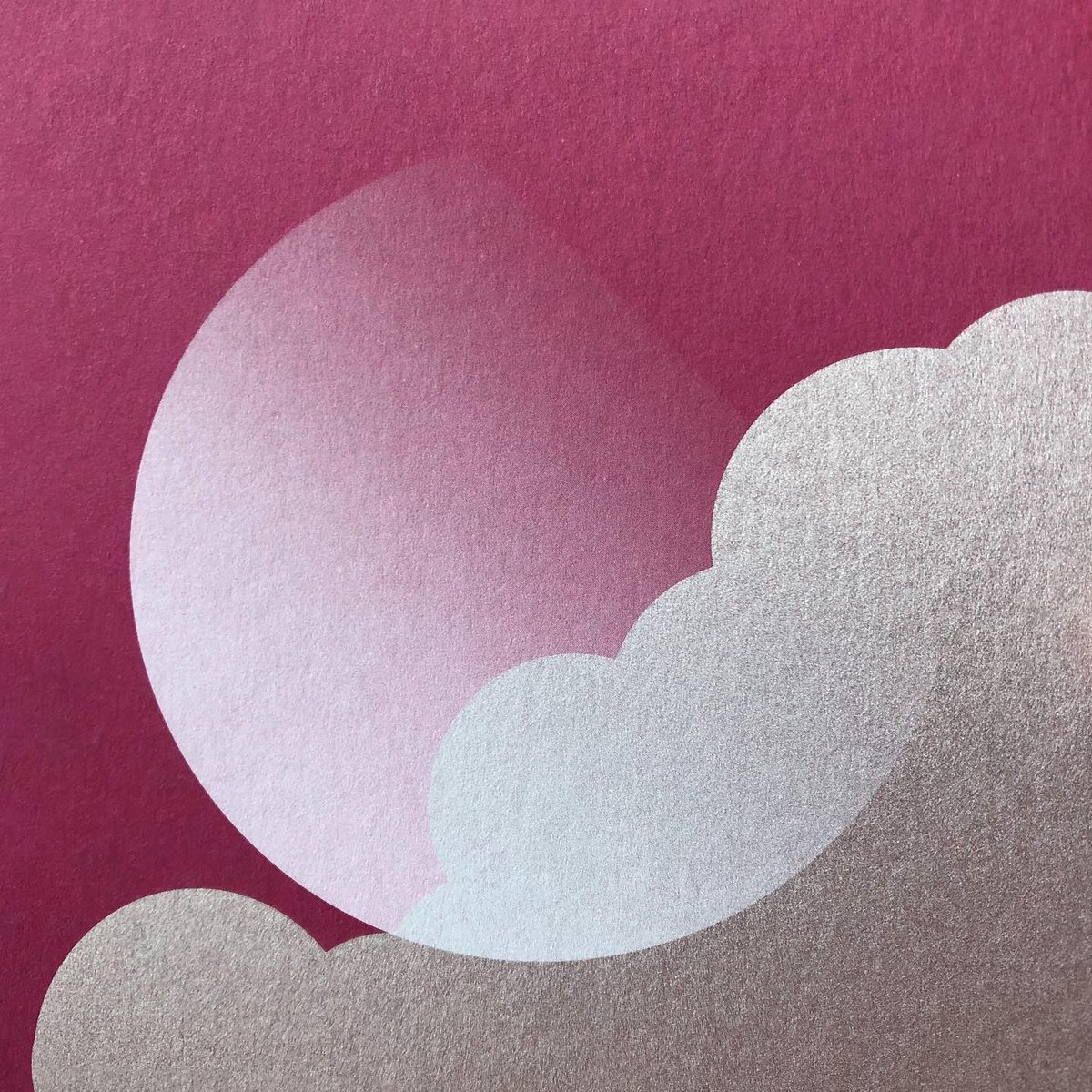 mohawkpaper's tweet image. 👀 Metropol Industries showing us the transformative nature of colored paper with three shades of Mohawk #Keaykolour.

Printed on Mohawk Keaykolour, Vellum, 111 Cover in Indian Yellow, Orchid &amp;amp; Deep Black using white &amp;amp; silver specialty dry inks.

#MohawkPaper