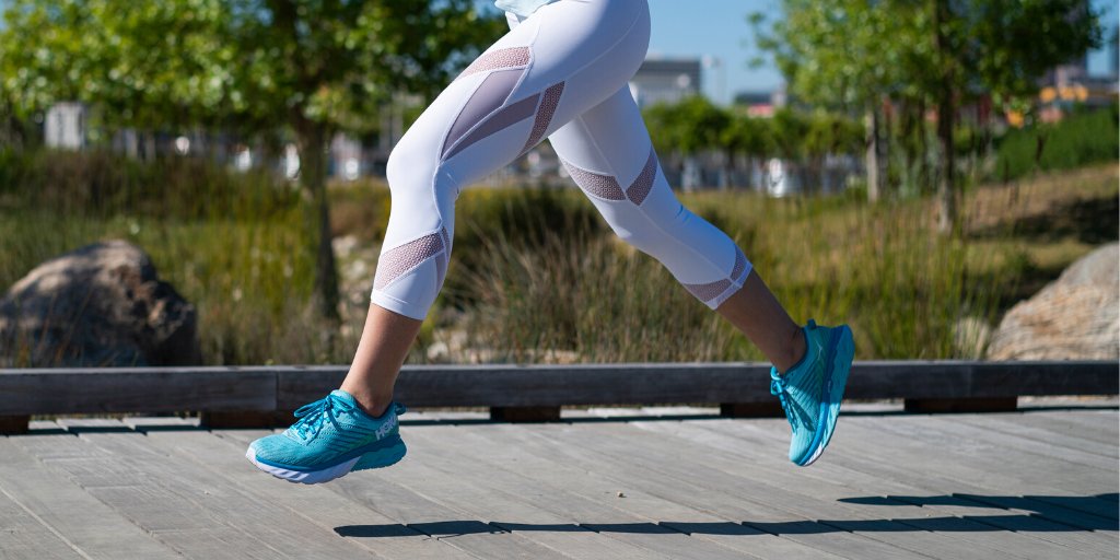 LWShoes's tweet photo. We're enjoying the sun &amp; warm temps by getting out for a run in our @HOKAONEONE Arahi 4's. We love them for their smooth and supportive ride for optimal performance. The new, sleek upper offers support &amp; increased breathability; perfect for warm days. #lwshoes #runmaine #maine https://t.co/4UqvudpCdI
