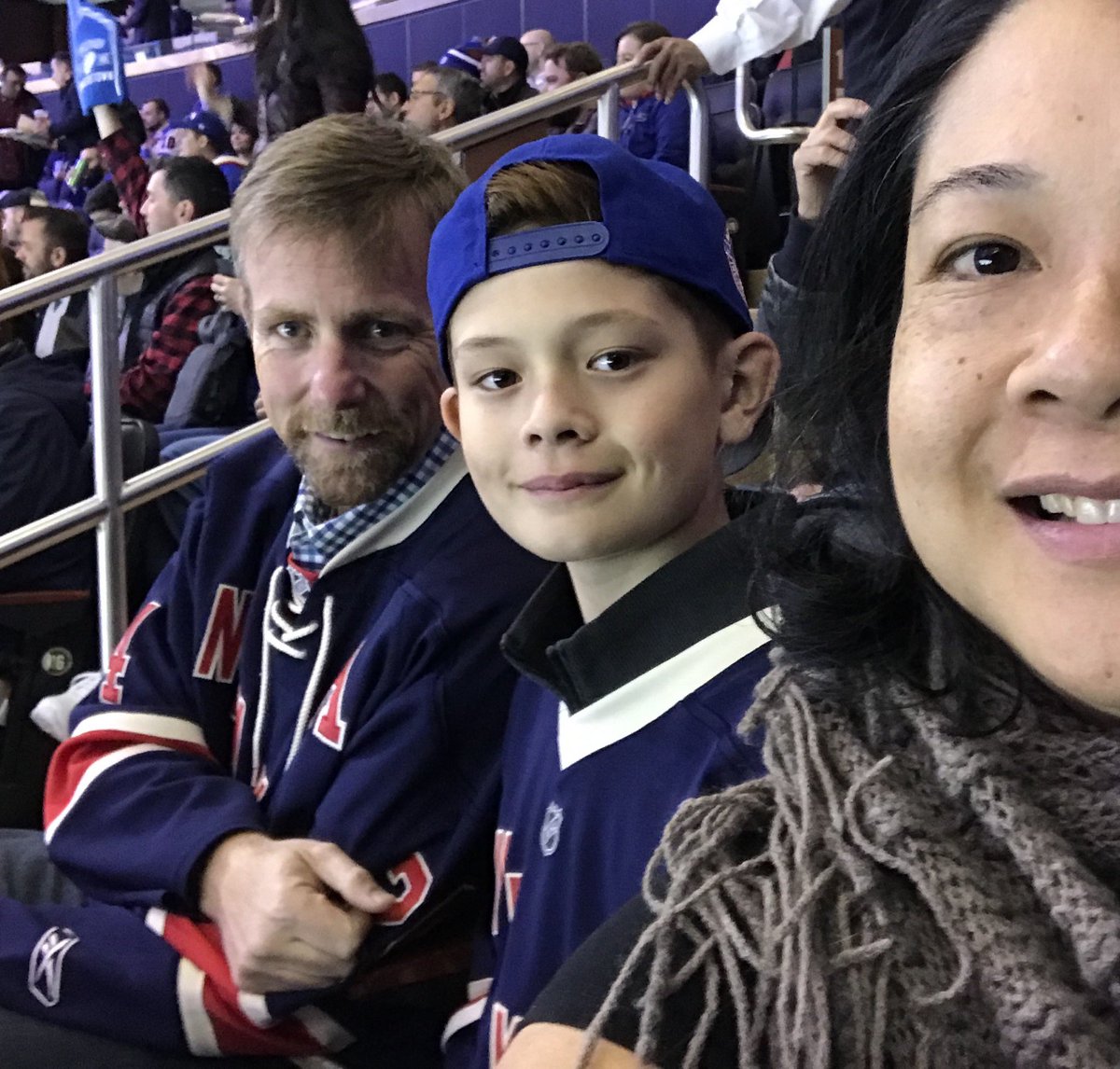 SherrinRichards's tweet photo. #TBT #Hockey #NYRangers  #wemissyou  Game from November 2019 💙❤️ https://t.co/Y4xDekitXm
