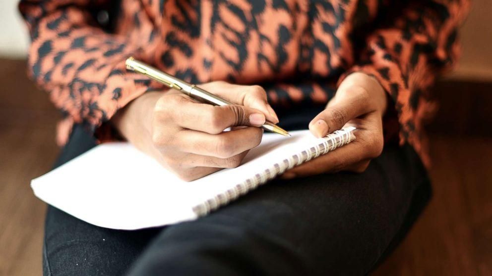 “Not only do we train our brain to become more optimistic and positive, but if we keep the pattern going, it actually allows us to make the choice of happiness an easier choice" ....Happiness during #Covid_19 with <a href="/GMA/">Good Morning America</a>, read more at:  buff.ly/2XgfTpQ