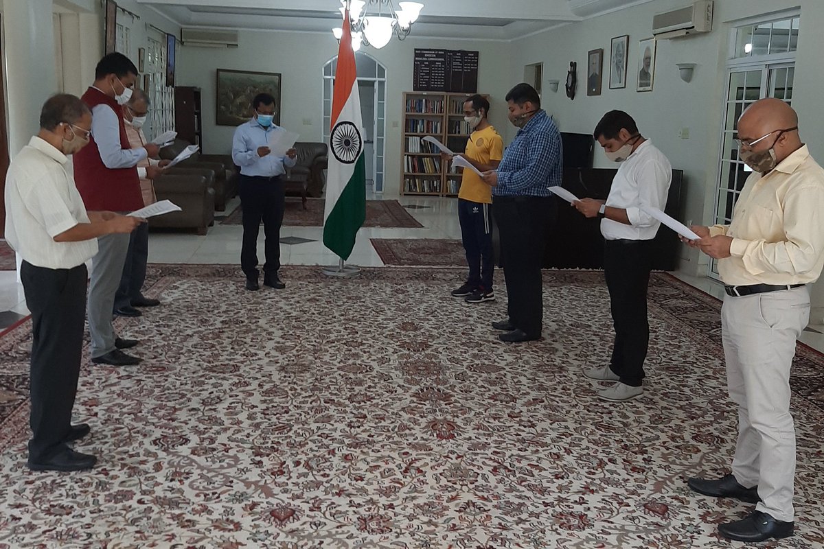 hcikingston's tweet photo. WE, the people of #India...
...having abiding faith in our country's tradition of non-violence & tolerance, hereby solemnly affirm to oppose with our strength, all forms of #Terrorism & #Violence.
#pledgeforindia https://t.co/LaamXiN2p0
