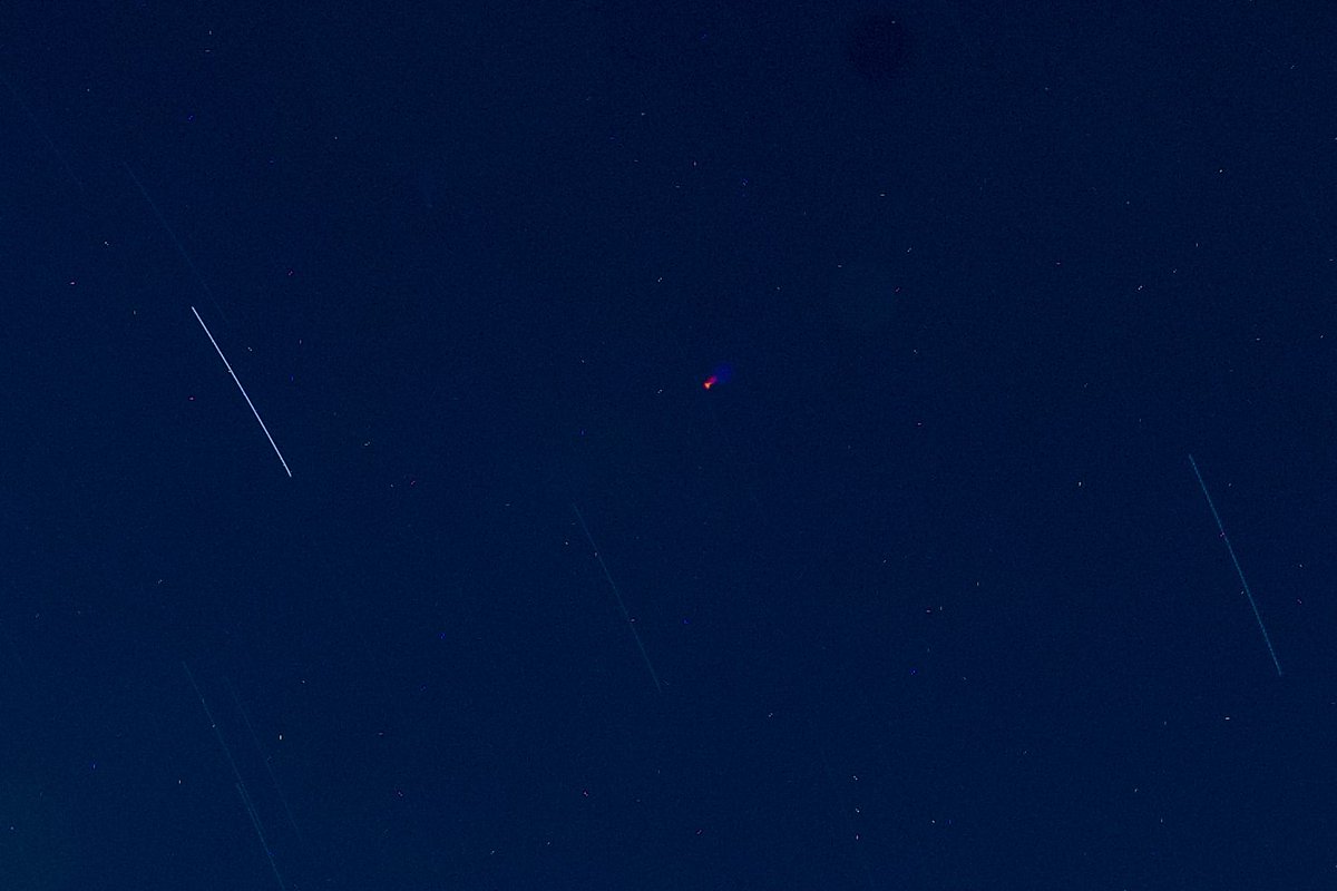 KBudhgaya's tweet photo. @NASA what is it a comet or an asteroid? https://t.co/HEsmD1Va9d