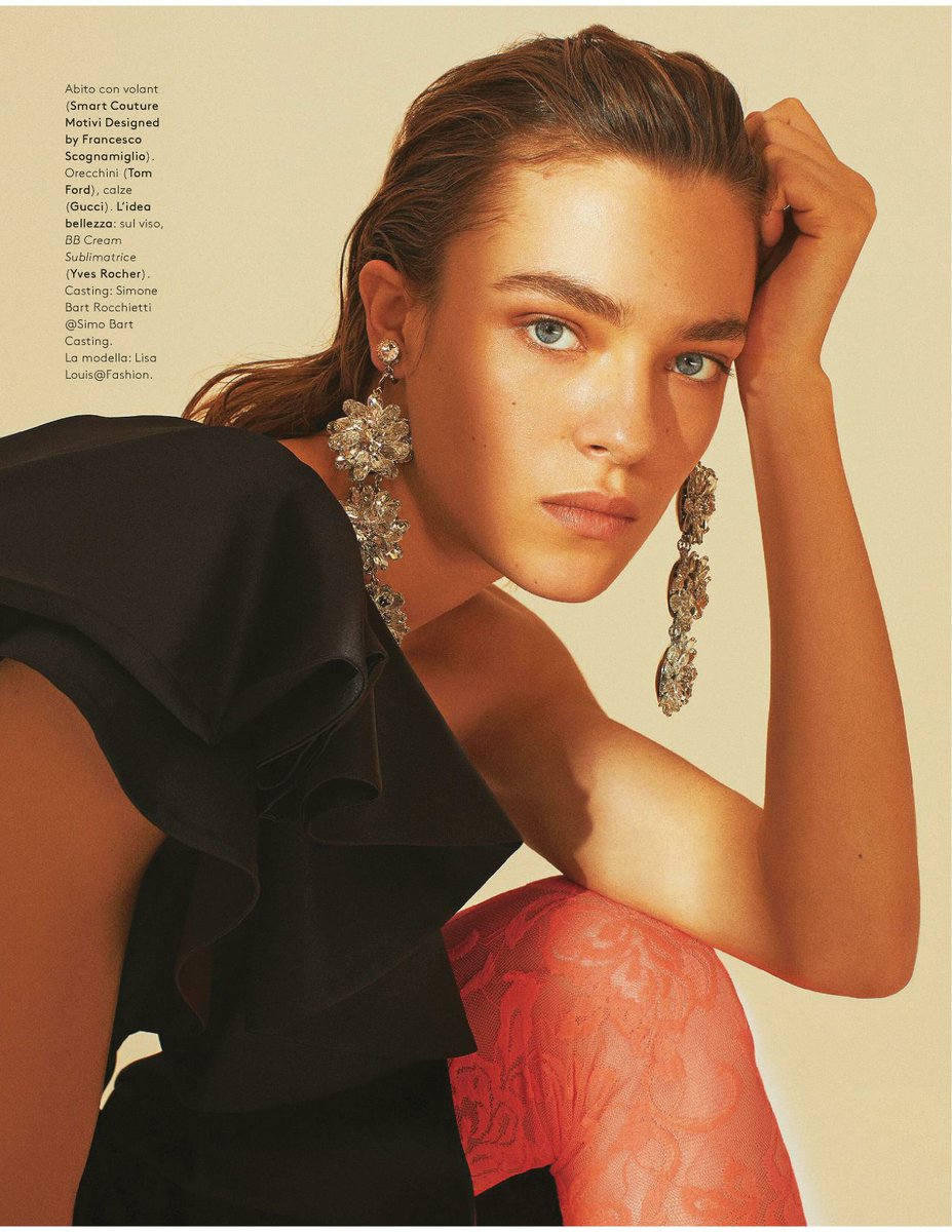 female models bot tweet media