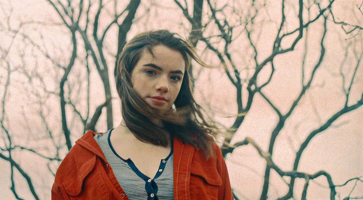 onestowatch's tweet photo. "Lonely and Bored" feels warm though its concept is chilling, especially now in isolation. Stokes uses swirling echoes and a gentle melody to provide a backdrop to her overly honest words.

Listen to the premiere of "Lonely and Bored" from @hiigenevieve: https://t.co/8lRw7djPaF https://t.co/HACUSSUai2