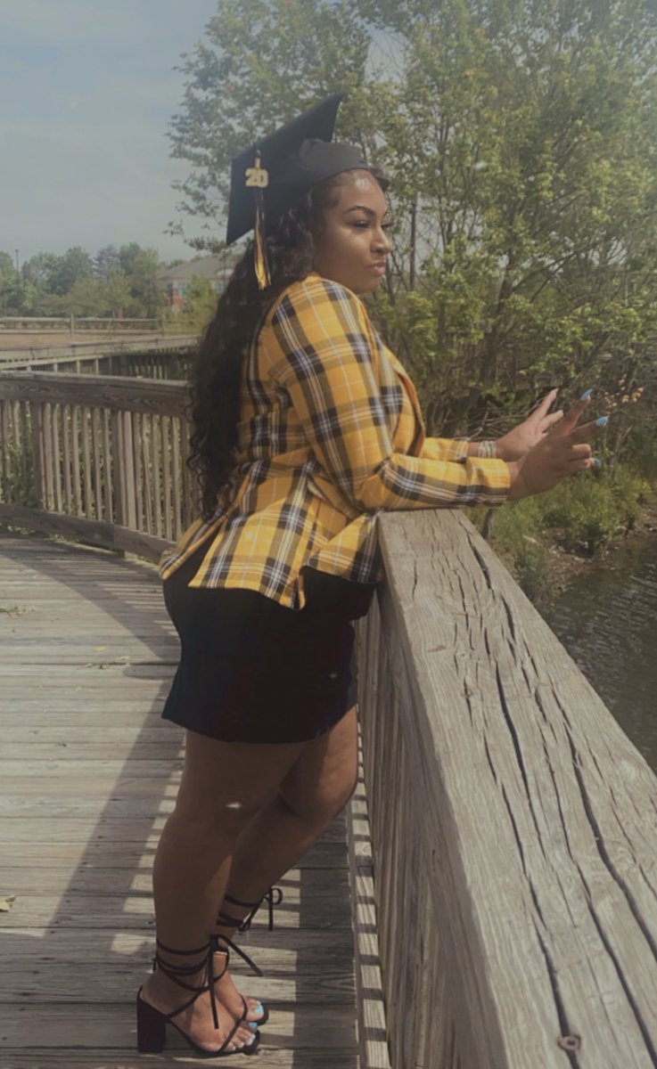 NikkiBJaxx417's tweet photo. Congrats Princess 👑 🎓🥳🥰🤩❤️Jayda K. Blount, M.A, ADT #MasteredIT #Psyched #BowieStateUniversityGradSchool #GraduatedAgain #MySubstanceAbuseCounselor #MyMentalHealthTherapist #Psychotherapist #LGPCLoading #PeriodPOOH @jaydaiskey_ #HBCUGrad #BowieStateUniversity https://t.co/NkFvRxFMxW