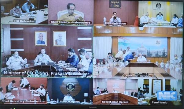 PIB_India's tweet photo. Environment Minister @PrakashJavdekar interacts with CMs, Cabinet Ministers & State Government Officers of six states through Video Conference to discuss issues relating to notification of Ecologically Sensitive Area pertaining to Western Ghats.
Read: https://t.co/Qh1SsDYjxO https://t.co/BSJuCHj8LK