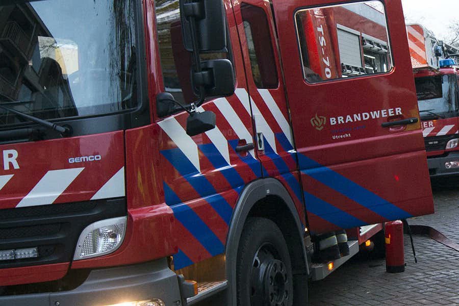 Wéér moest de brandweer uitrukken voor een autobrand aan het Kanaalzichthof. via @duicnl.