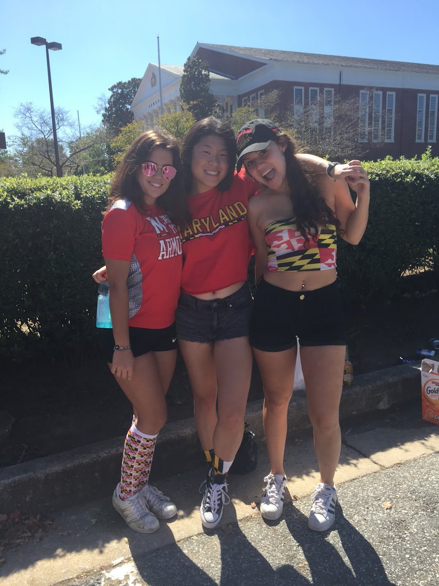 TerrapinRow's tweet photo. TERPS TERPS TERPS!! 🐢🐢🐢wishing the best of luck and lots of love to our senior residents ❤️ https://t.co/Tjv2kUsnfv