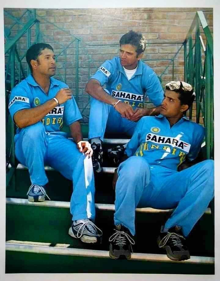 Spread_humour's tweet photo. The Golden Era😍❤️
#SachinTendulkar #RahulDravid #SouravGanguly #dada #RD #Cricket #IndianCricket https://t.co/gm8gKbolVa