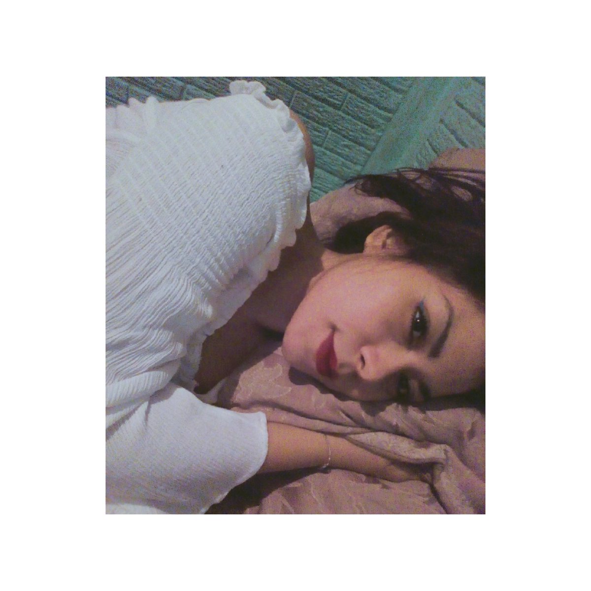 LissGomez08's tweet photo. 😊por aquí sobreviviendo! Jajaja https://t.co/ZBWN2aVgxk
