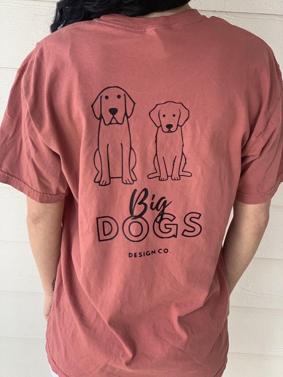 MadysonnTaylorr's tweet photo. Finally got our logo tees made! Over 20 color options to choose from! Here is the link if you are interested https://t.co/PTuX736s7x https://t.co/wKTtm4Hpob