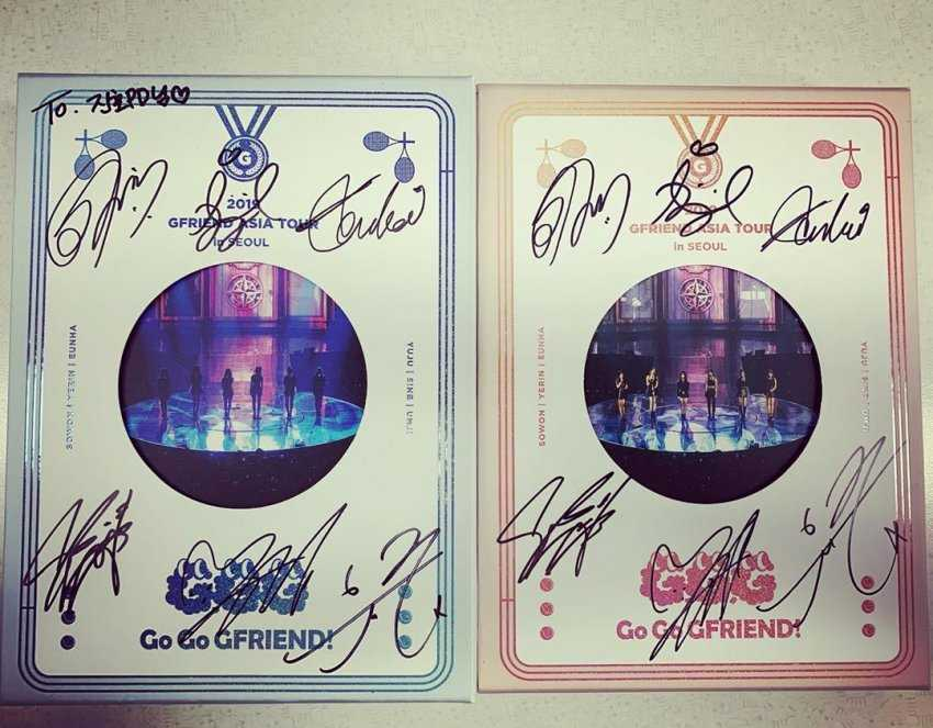 GFriend__Arg's tweet photo. -200521/FOTO- #여자친구 #GFRIEND
Jino, PD, publico una foto de los DVDs del concierto #Go_Go_GFRIEND autografiados en su Instagram.
(https://t.co/KVi7woMJzE)
Cr. jino_redgt // 여자친구 G-Friend Argentina https://t.co/0NducOdZ5W