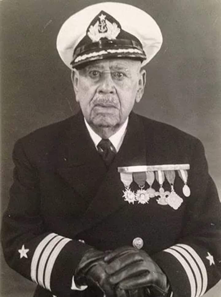 nigerlibidine's tweet photo. El es Wenceslao Vargas Rojas, nació en Monte Patria un 28 de septiembre de 1861, reconocido como el último sobreviviente de la tripulación de la corbeta Esmeralda que tomó parte en el combate Naval de Iquique el 21 de mayo de 1879. Falleció a los  96 años de edad. #21demayo https://t.co/3fkqJzWuJe