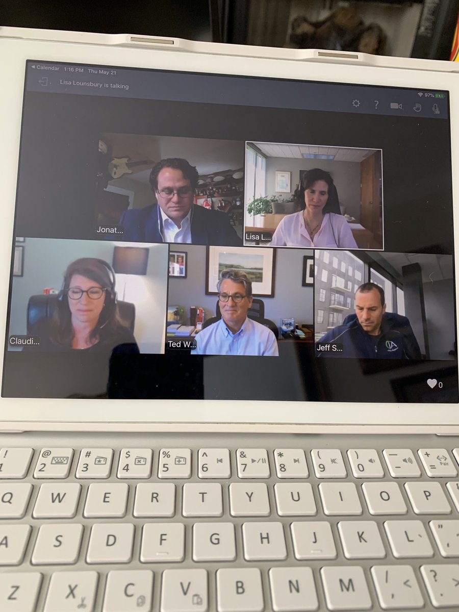 LuAnnWooters's tweet photo. Great information for managers/agency owners during this session of @TheBigI_NC Virtual Recovery Summit. How to manage during this, how to deal with your employees and returning to the office #awesomeinformation #goodleadership #helpingourmembers https://t.co/YUBJo8K25a
