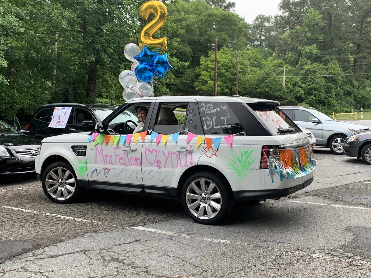 Not how we imagined the end of the year.....but it turned out pretty cute 🤩💙🥳  I’ll miss these cuties!! @mbpcaps <a href="/jbland100/">Jay Bland</a>
