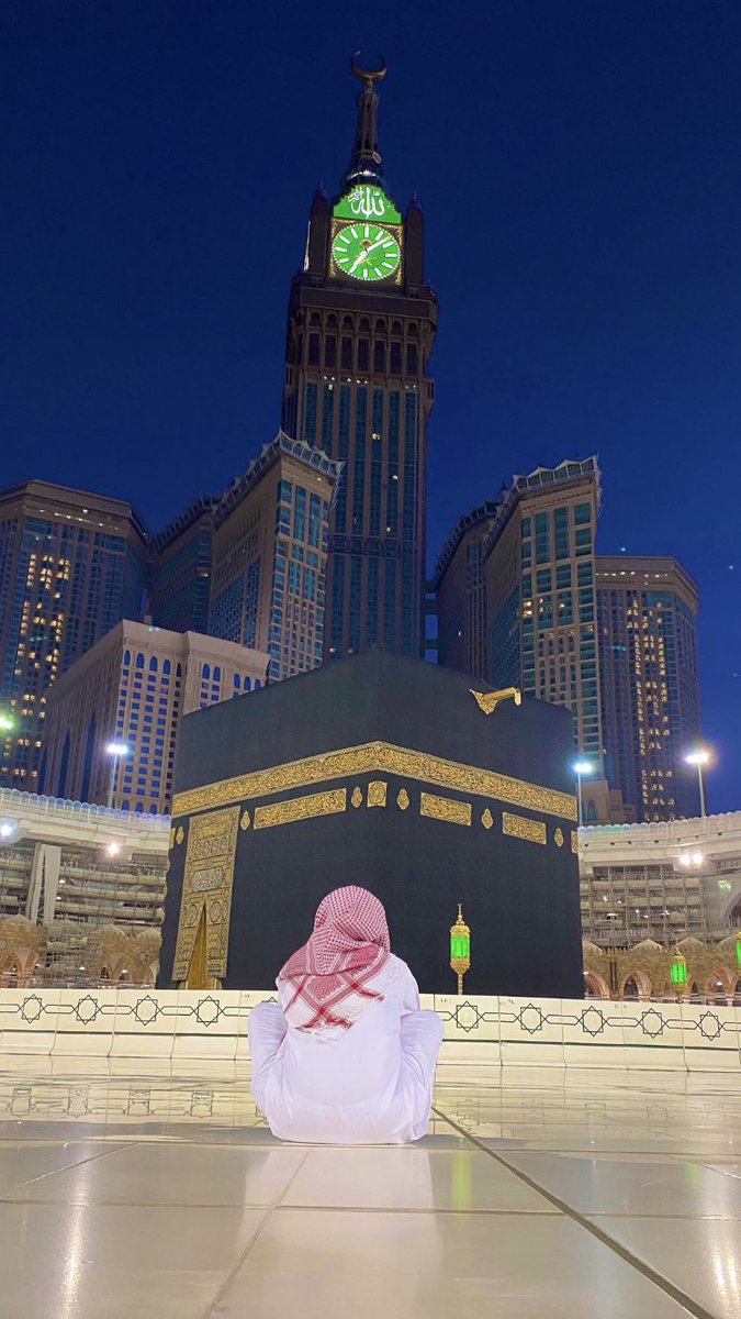 FAD_AD's tweet photo. اللهم اجعل خير أعمالنا خواتمها
واختم لنا رمضان برضوانك.

 #ليله_٢٩ https://t.co/HzCFCluz0v