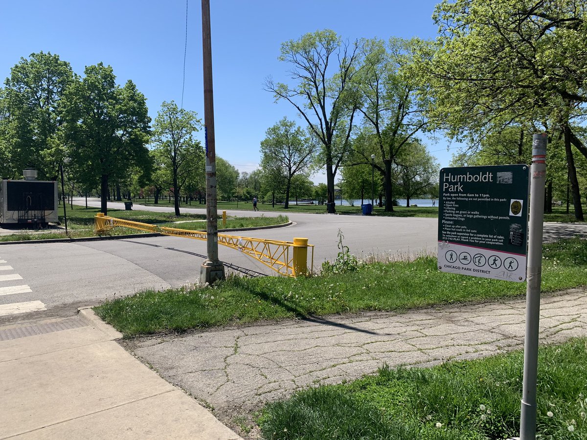 Thank you <a href="/ChicagoCAPS14/">Chicago PD 14th Dist</a> for making the right call and closing the park to car traffic so we can social distance properly - I say turn it into a running/biking/walking trail permanently! <a href="/EHPNA/">East Humboldt Park Neighborhood Association</a> <a href="/AldermanLaSpata/">Alderman Daniel La Spata</a> <a href="/MaldonadoR26/">Roberto Maldonado</a> <a href="/LoriLightfoot/">Lori Lightfoot</a>