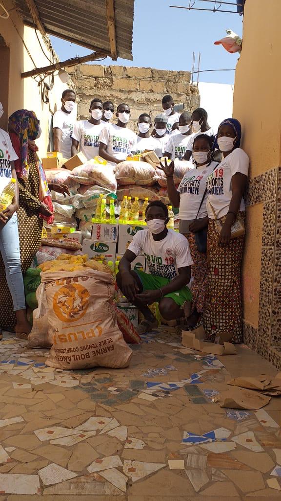 Basket_Senegal's tweet photo. #COVID19sn : Le lion Makhtar Guèye (@UAB_MBB) soutient plus de 150 familles à Rufisque. Un don d'un coût de près de 2 millions Cfa :
«J’ai tenu à apporter mon soutien à ces familles pour les aider à supporter les impacts de la crise sanitaire». @Thelionkilla
🏀🇸🇳🏀 https://t.co/jzp34c9aTC