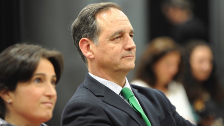 partidazocope's tweet image. 🎾 La @padelfederacion ha pedido al CSD reanudar la práctica del pádel

💰 Un 30% de instalaciones y clubes podrían cerrar al no tener ingresos suficientes

🗣️ Alfredo Garbisu, presidente de la @padelfederacion, en @partidazocope

📻👉🏽 cope.es/directos/net1

#PartidazoCOPE