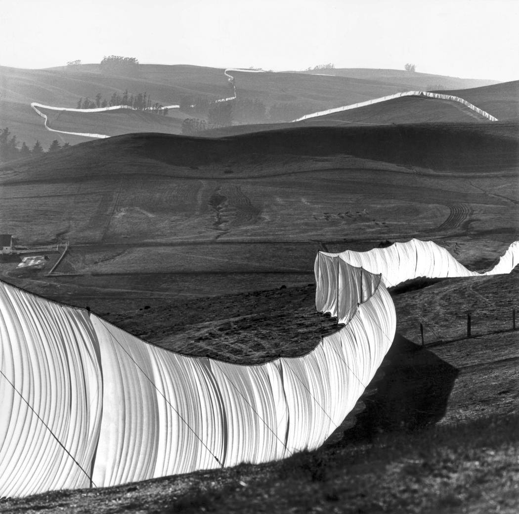 hristo and Jeanne Claude, Running Fence, 1976