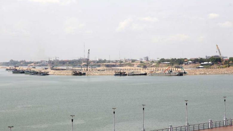 TutorCambodia's tweet photo. #Phnom #Penh bridge plan to link Koh Pich with Koh Norea moves forward https://t.co/u1E7CNCpt0 #Cambodia #construction #bridge https://t.co/z7Sc5EUA7n
