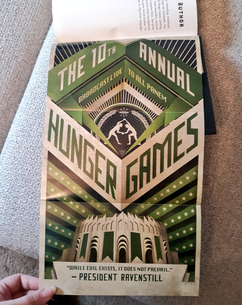 aebbooks26's tweet photo. @kingkolbabe It has a poster in the back. https://t.co/V5wjJi5TkU