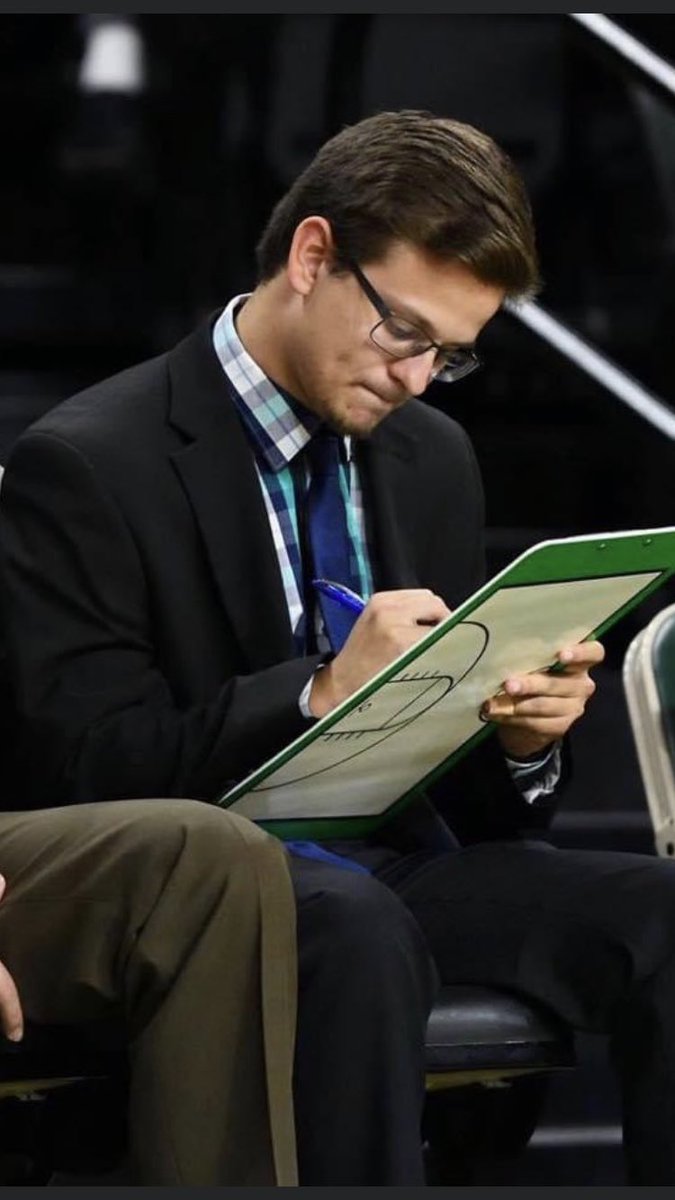 NateKaeding's tweet photo. A big Happy Birthday S/O to our outgoing senior head manager @noah_walz! Hope you enjoy your day bud! 🎂🎉🎊 #WashedUp https://t.co/AGVIs3sMQH
