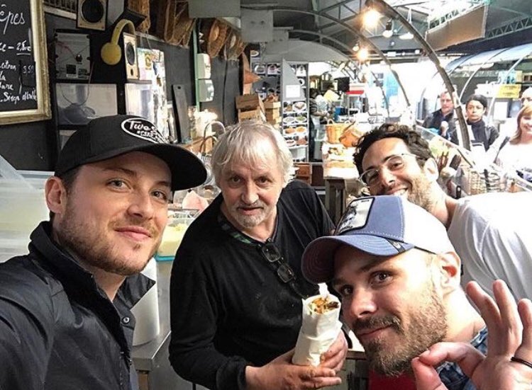 Mairiedu3's tweet photo. Le sandwich le plus dingue 🤪de Paris se trouve dans le 3e arrondt. Chez Alain Miam Miam #MarchédesEnfantsRouges 🌯🥙🌮@elleatable 😋
photo non contractuelle 😷 https://t.co/LiTxIQC7RO
