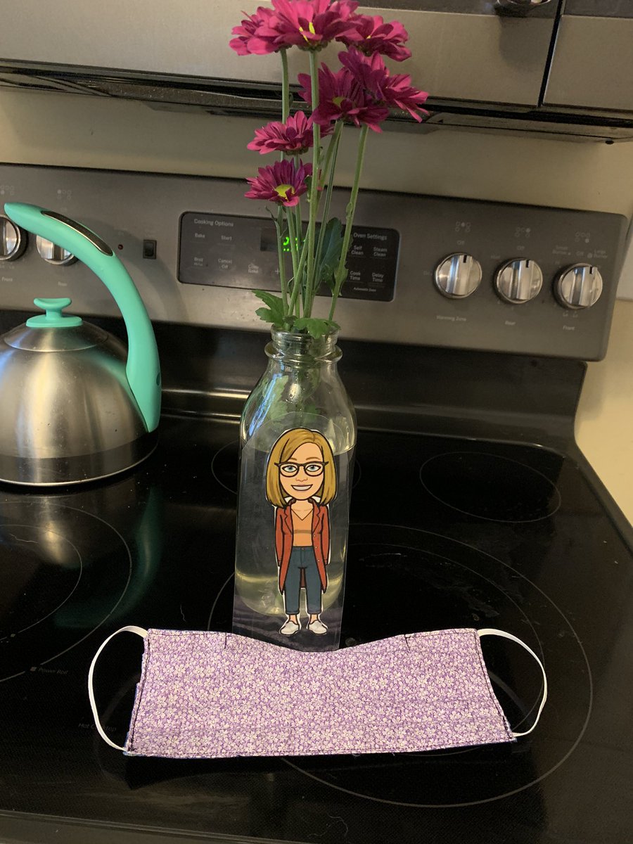 These are the amazing moments. One of my students surprised me today by dropping off my very own mask and flowers. My bitmoji even made it. I love my job and what I do. Miss being in the classroom. #teacherlife <a href="/WhiteOakElem/">White Oak Elementary</a> <a href="/8901castleberry/">Christina McAlister</a>