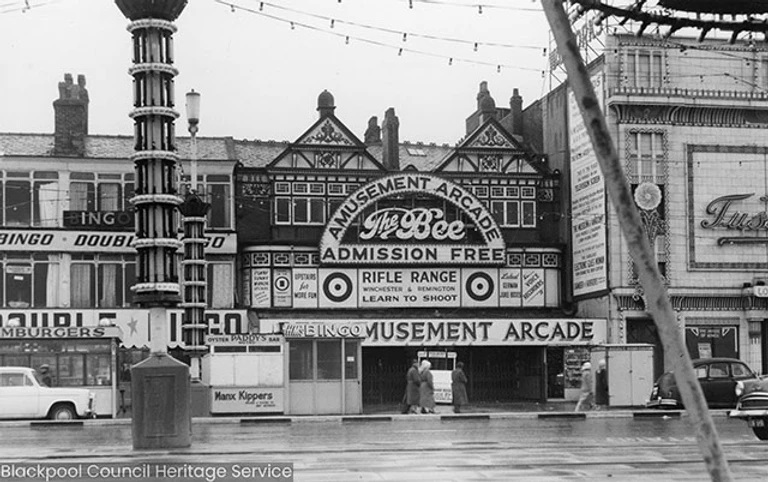 showtownhistory's tweet photo. Arcades developed from the games, stalls & machines used by travelling fairs.The first seaside arcade is thought to be Barons ‘Paradium’ in Great Yarmouth,1902. Blackpool’s Coral Island Arcade is the largest indoor amusements in Europe, opening in 1978. @ShowtownBPL #seasideweek https://t.co/3mcaxXKUk4