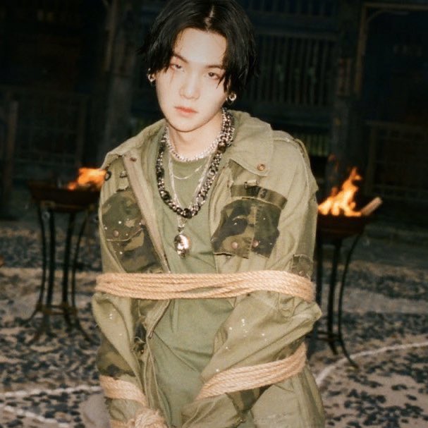 motsyoon's tweet photo. this is exactly how you know it’s the start of a new era https://t.co/x3LmRpWyIm